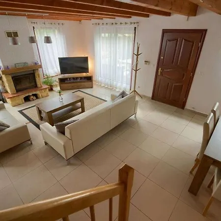 Claudia Comfortable بيت للعطل *